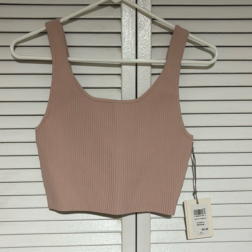 NWT Cozi Crop